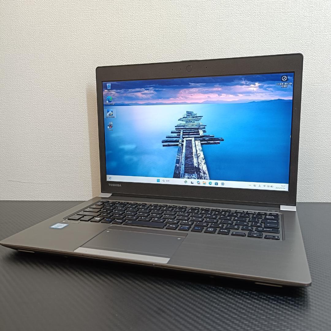 ノートPC Windows11 Core i7 SSD メモリ8GB 東芝 薄型