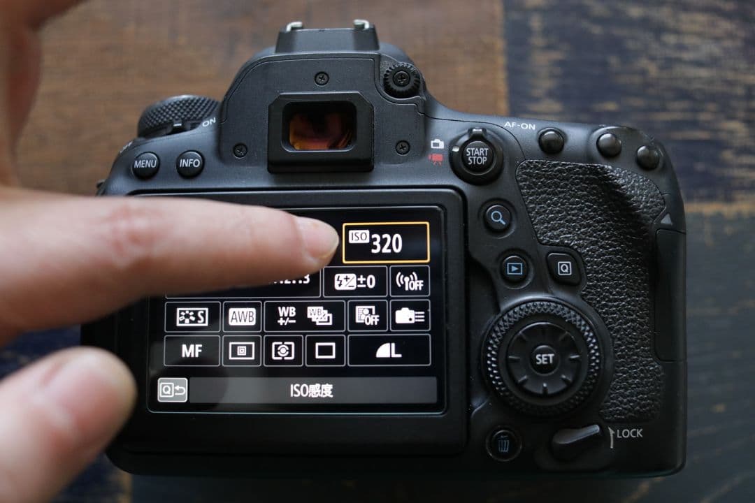 M*A様 キャノン EOS6D mark2ボディ 難あり【再出品】