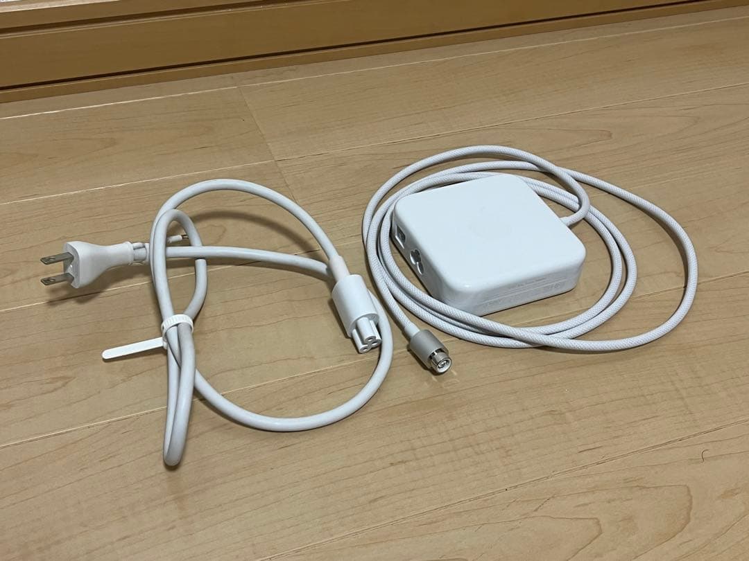 iMac 24インチ M1 16GB 1TB 8コア　VESAモデル