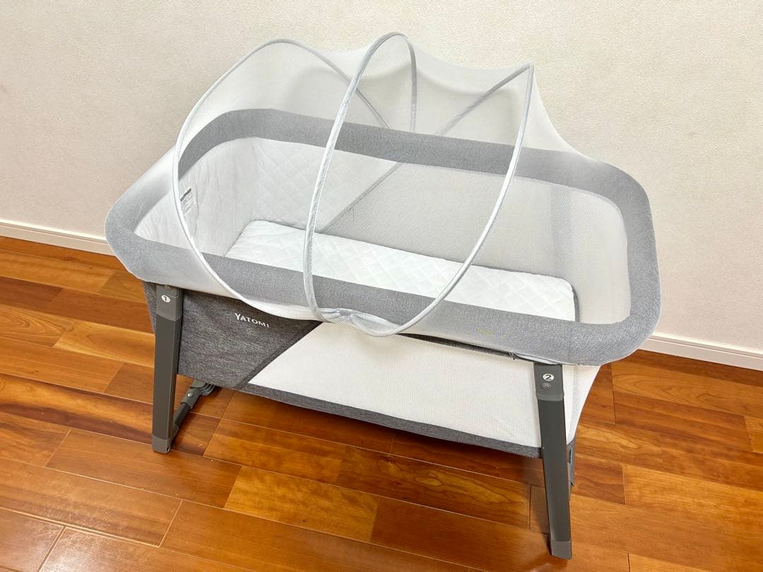 【美品】YATOMI ヤトミ　ベビーベッド　ゆりかご　リビングベッド