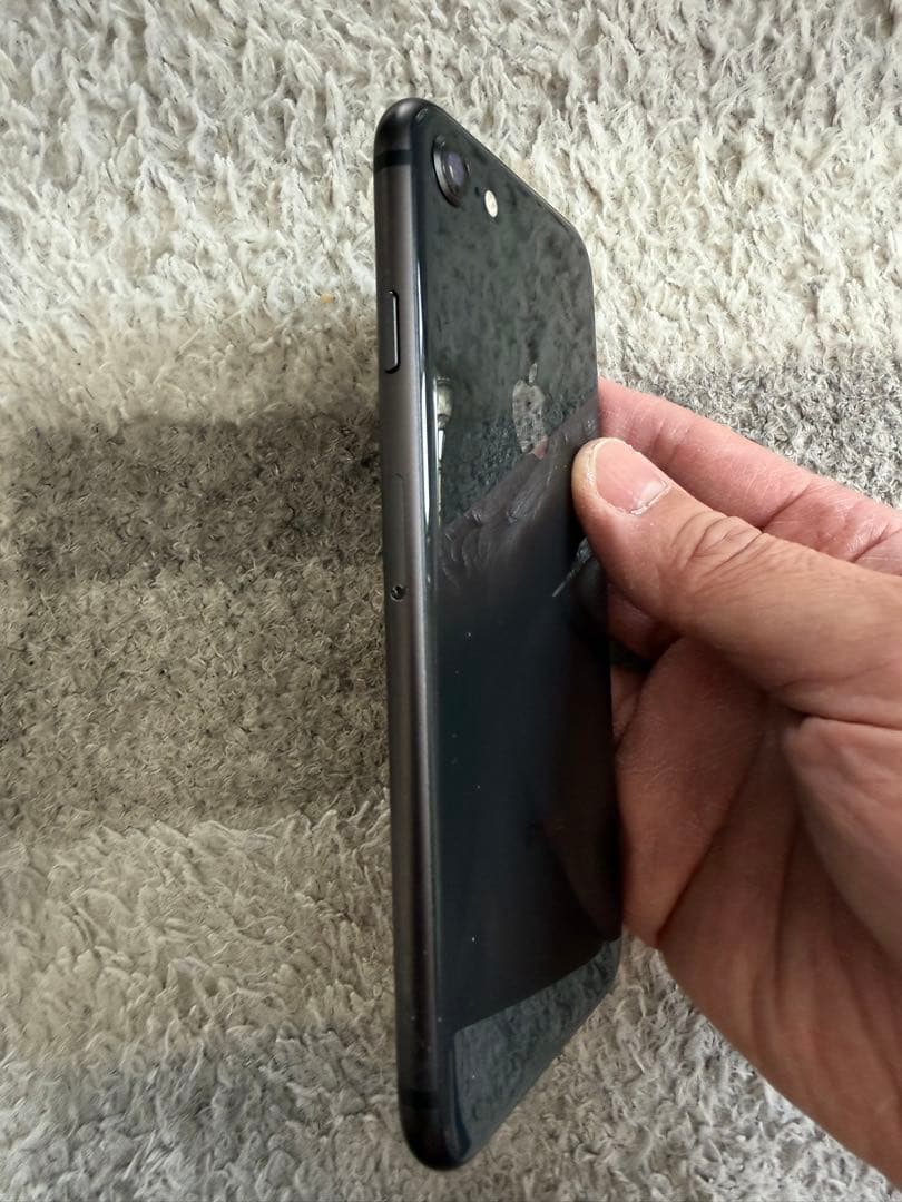 iPhone8 64G 本体のみ