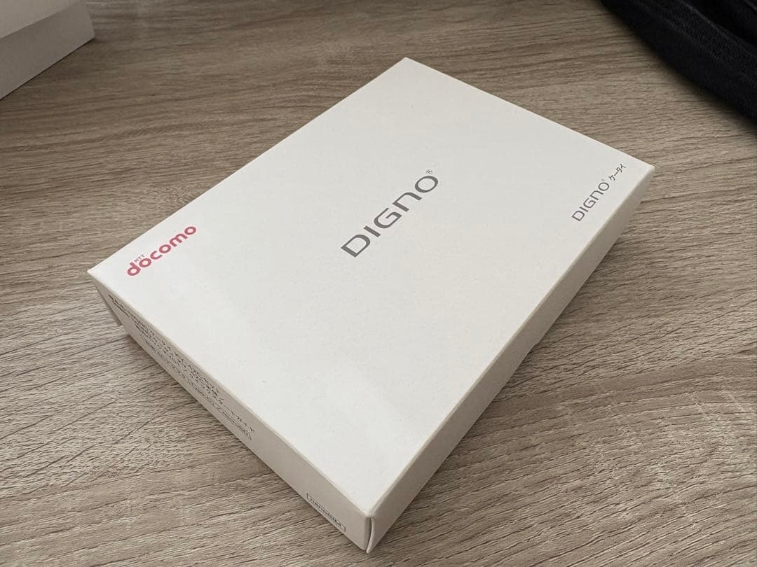 docomo DIGNO ケータイ KY-42C レッド