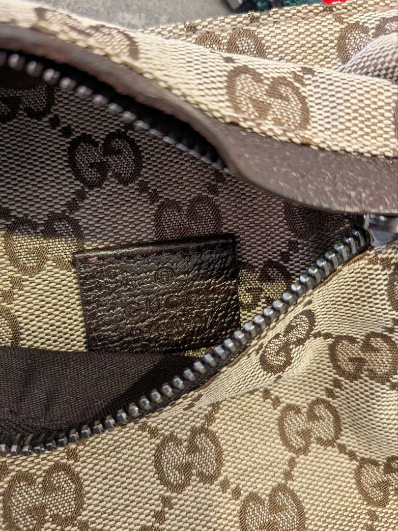 ✨超美品✨ Gucci ボディバッグ・ウエストポーチ