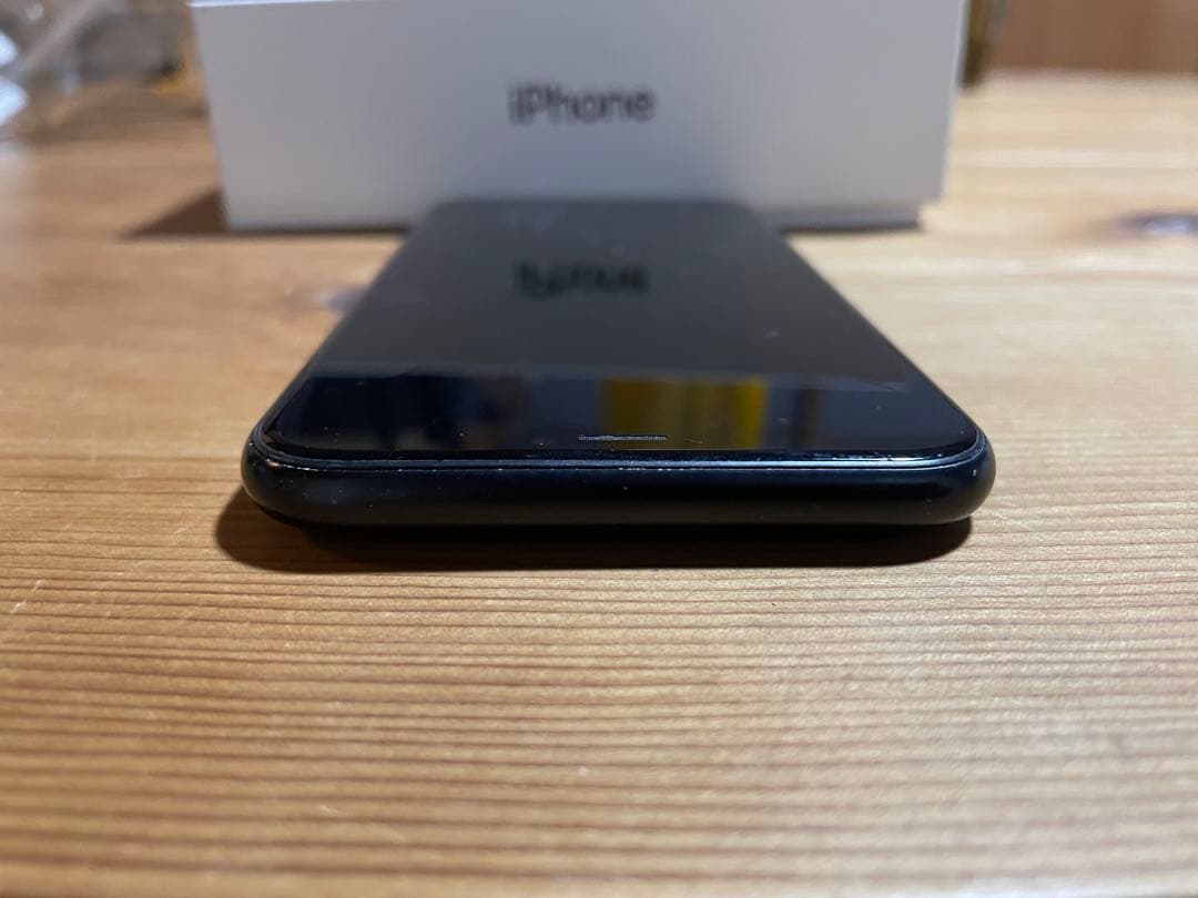 iPhone XR 64GB ブラック 画面にひびあり