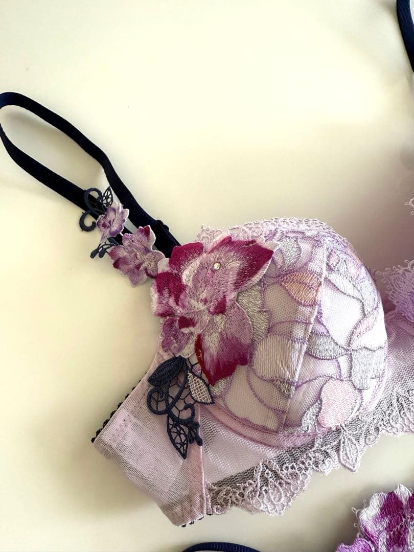 【週末限定】ワコール サルート ブラジャーC70 ショーツM