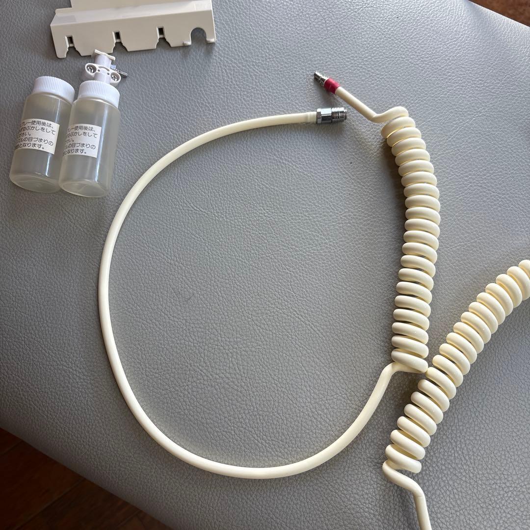 メナード　アルフェストハンディライト