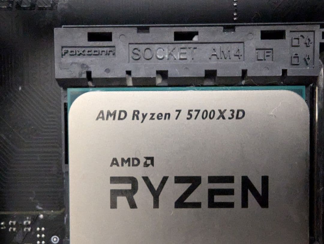 B550マザボ+Ryzen7 5700x3d+AK400+メモリ16GB+無線