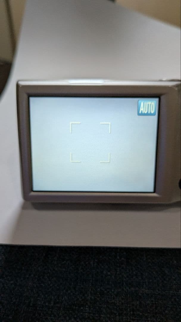 Canon IXY 180 本体と付属品