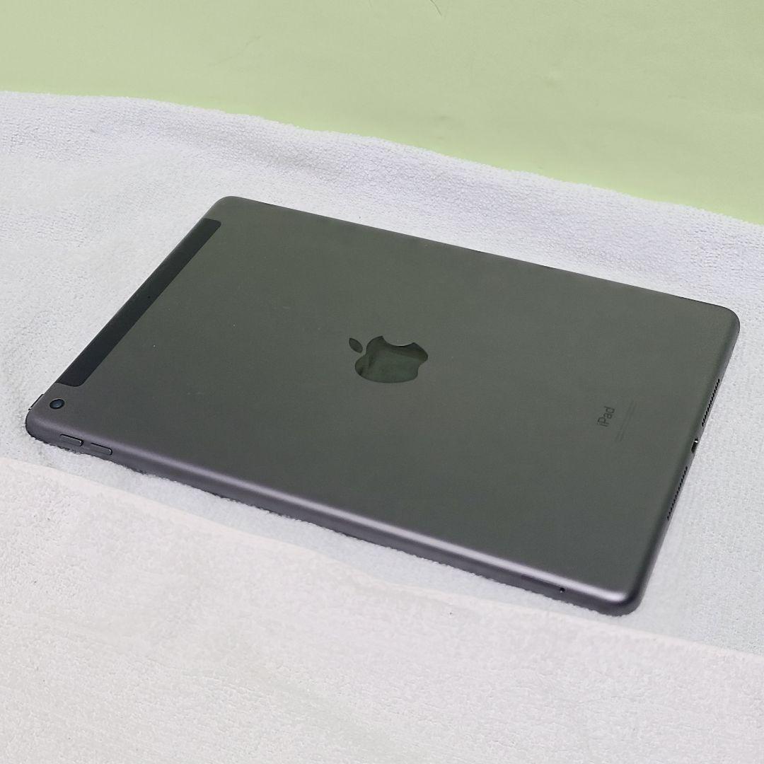 ☆simフリー☆Apple iPad 第9世代 64GB やや訳有の為特価