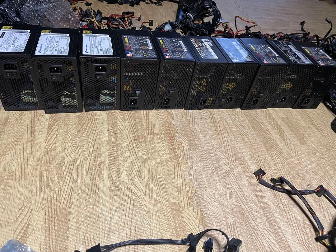 N8．電源ユニット700W 10個セット
