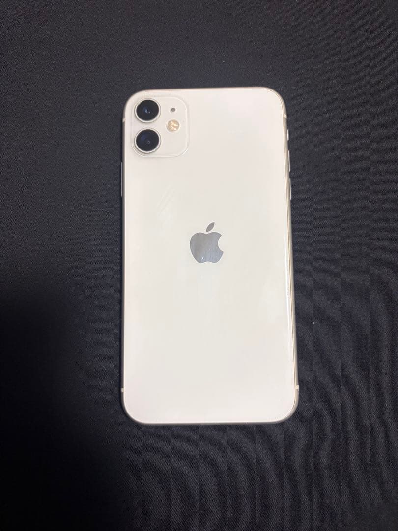 iPhone11 128GB ホワイト ジャンク ブラックアウト有／初期化済