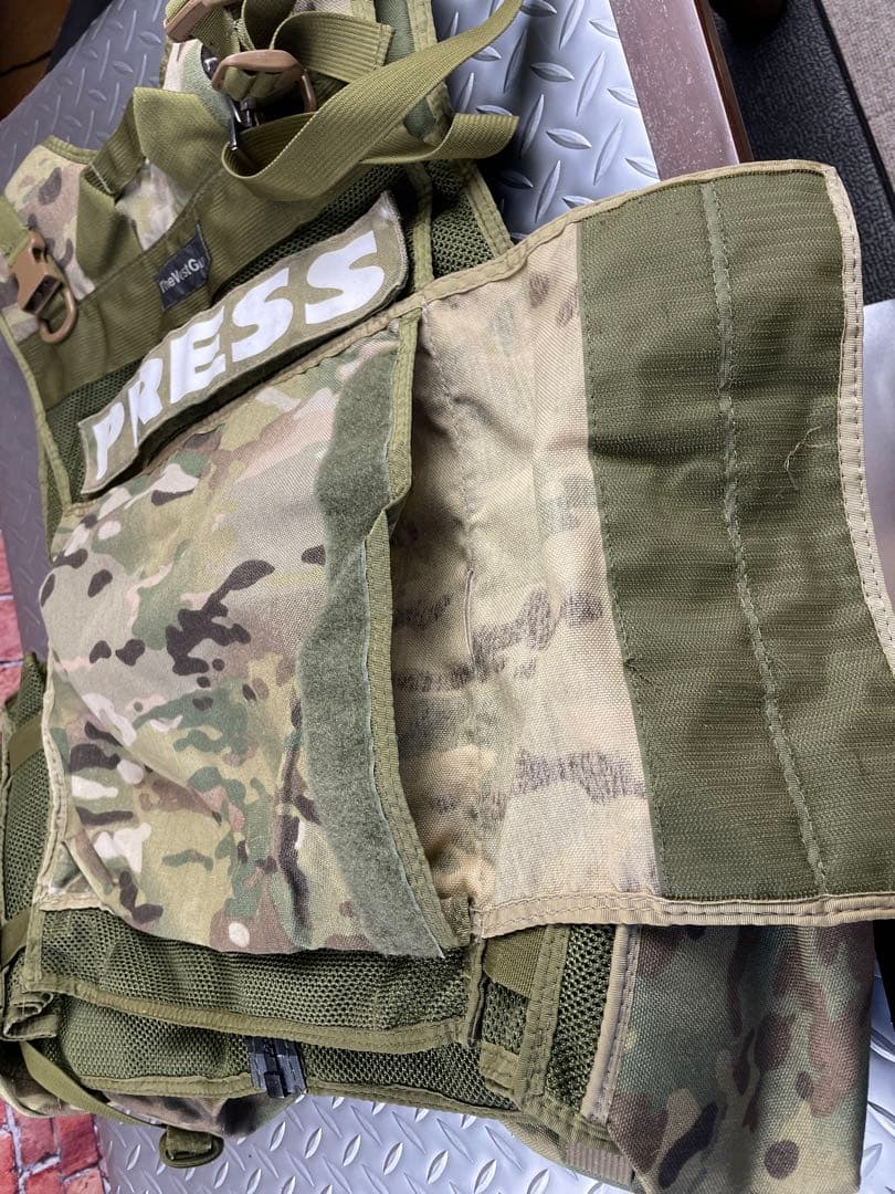 プロ 報道カメラマン プレス ベスト