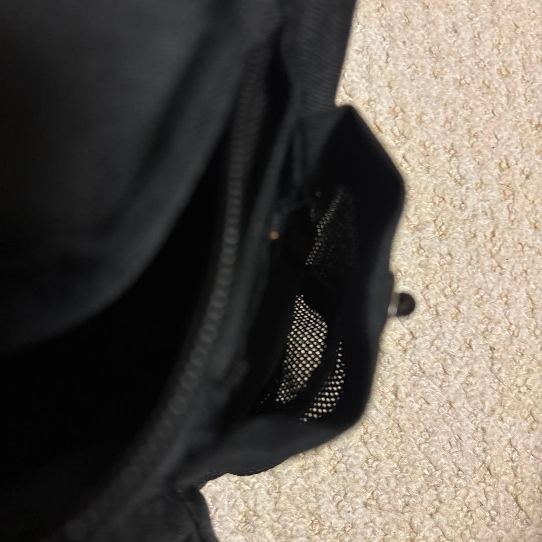 シャネル ノベルティ ボディバッグ 黒