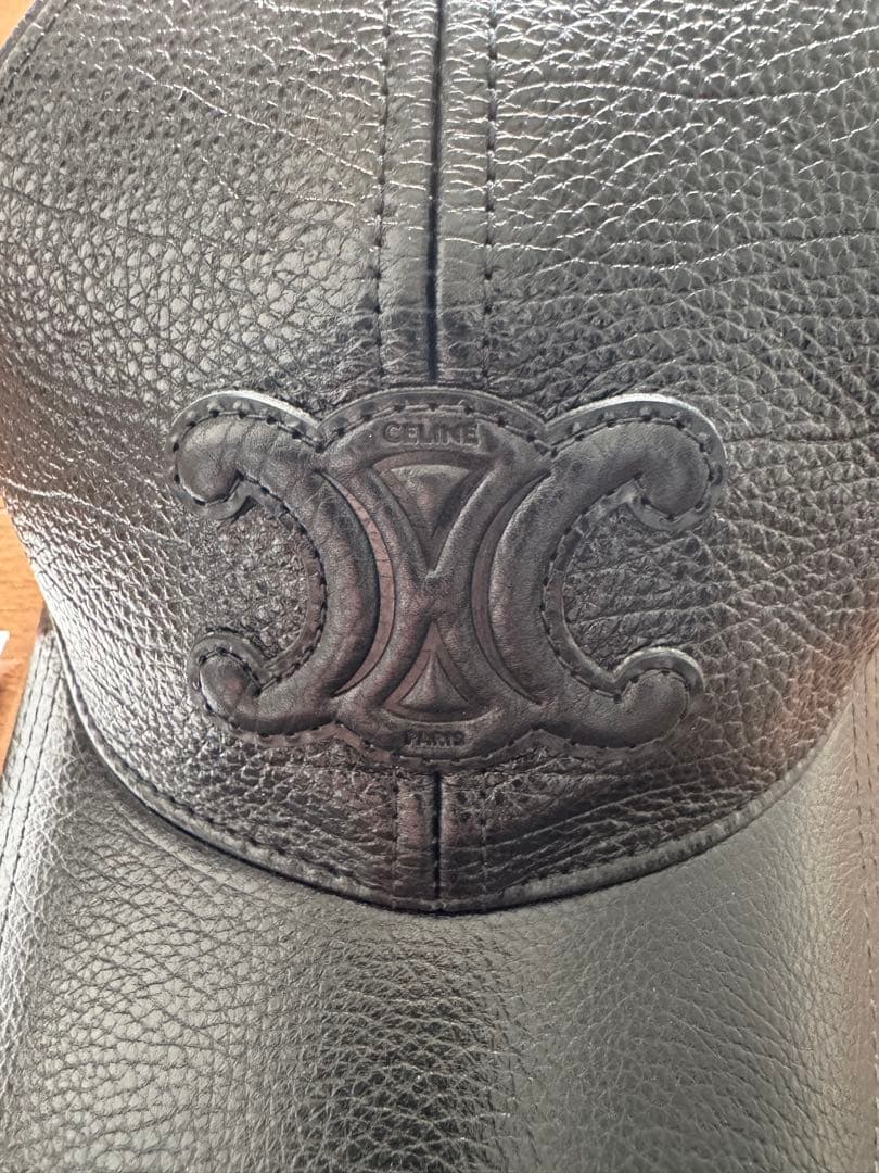 美品！CELINE トリオンフレザーベースボールキャップ L