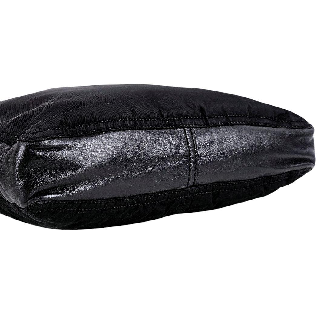 美品 プラダ PRADA 三角ロゴ レザー切替 ショルダー メッセンジャーバッグ