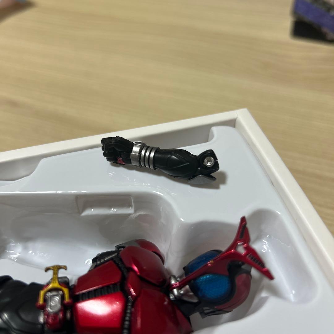 【ジャンク】S.H.Figuarts真骨彫仮面ライダーカブト