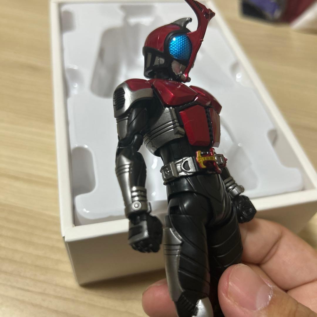 【ジャンク】S.H.Figuarts真骨彫仮面ライダーカブト