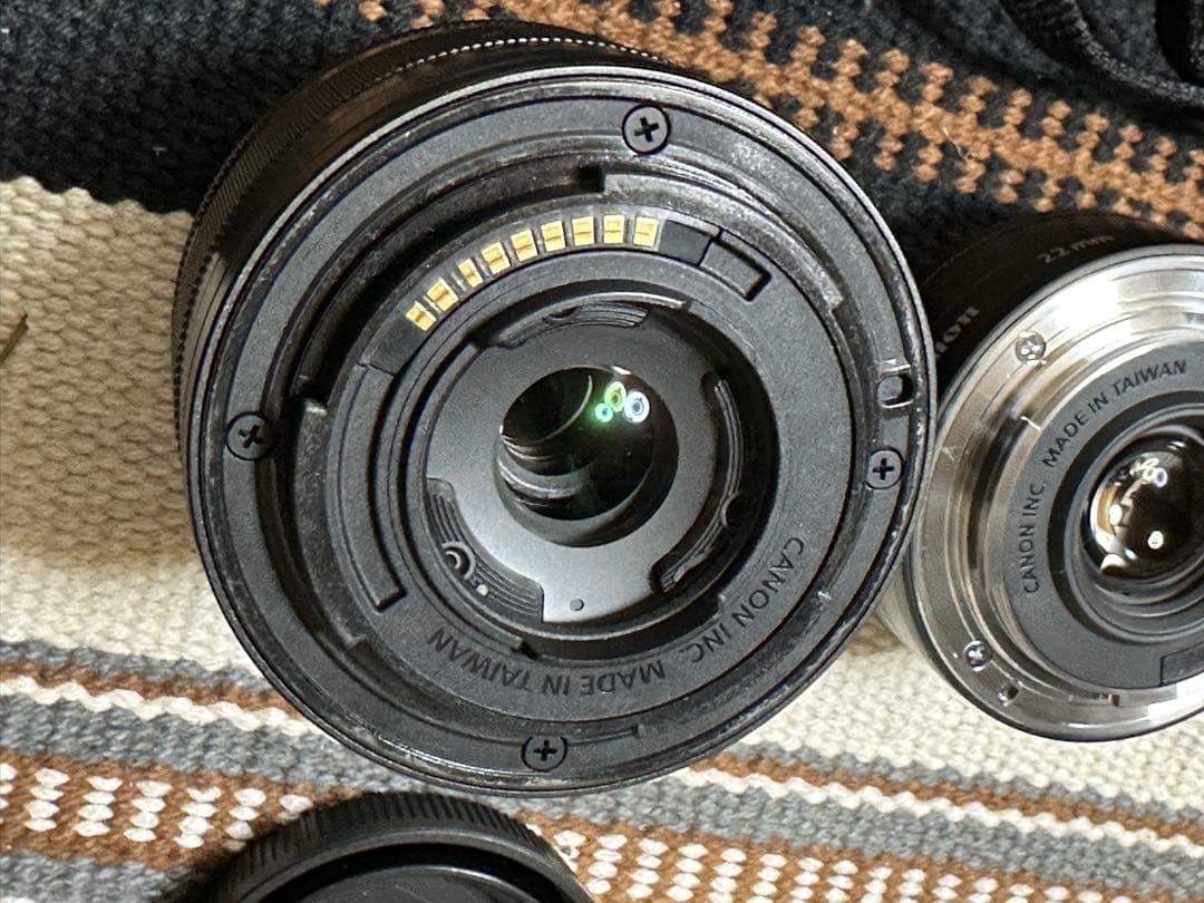 Canon EOS Kiss M ダブルレンズセット　ミラーレス