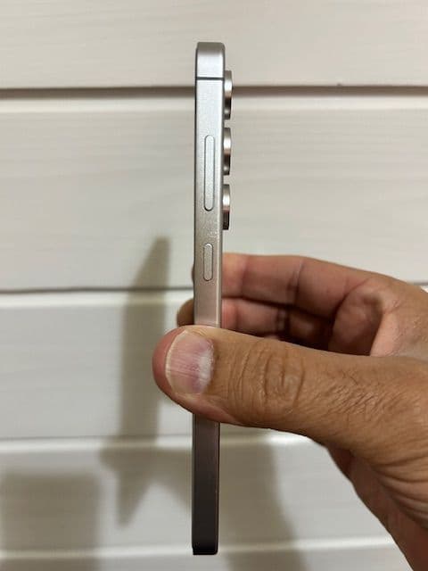 Samsung Galaxy S24 FE 本体