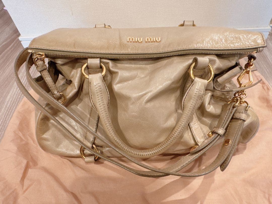 miumiu ハンドバッグ　りぼん