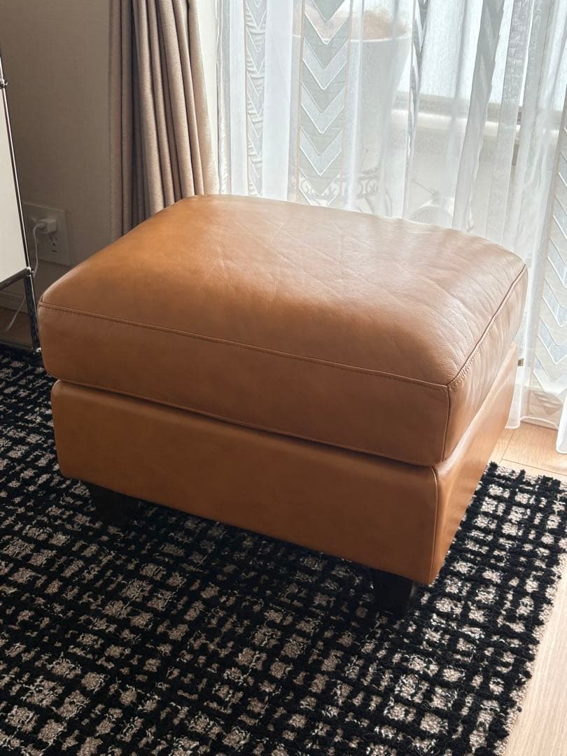 IDEE 牛革オットマン　キャメル色