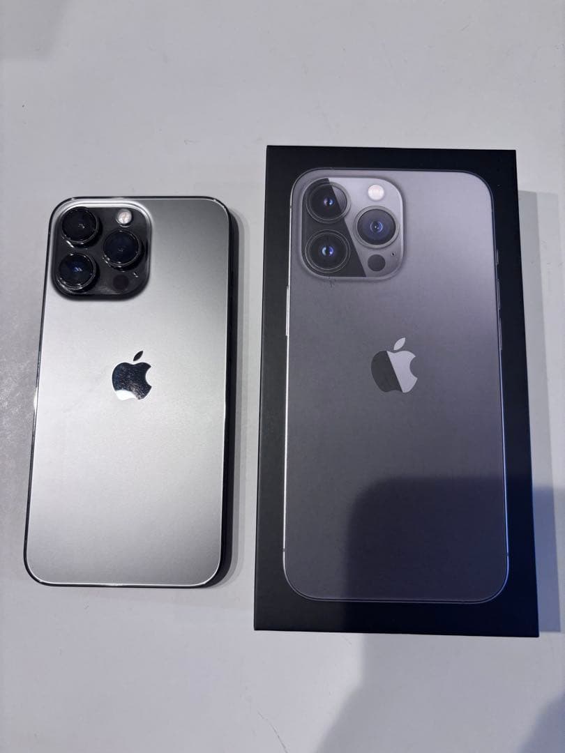 iPhone 13 Pro 256GB グラファイトSIMフリー 本体