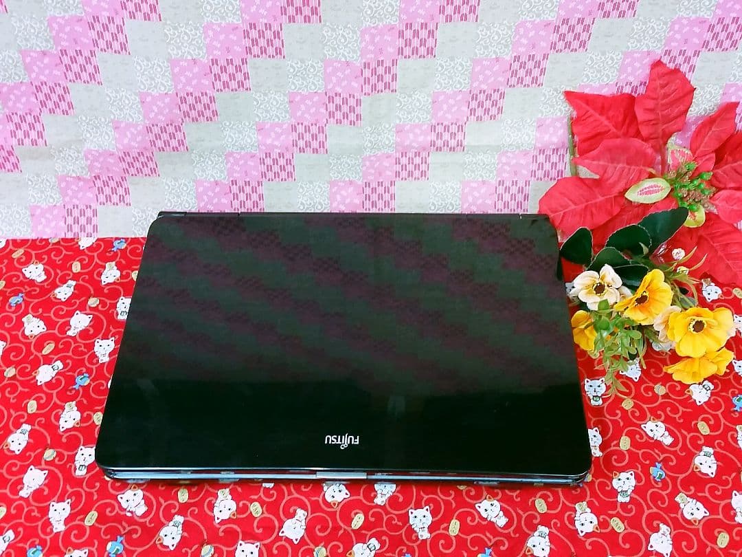 富士通/HDD大容量500GB！最新Win10搭載！ブラック色/動画&画像編集