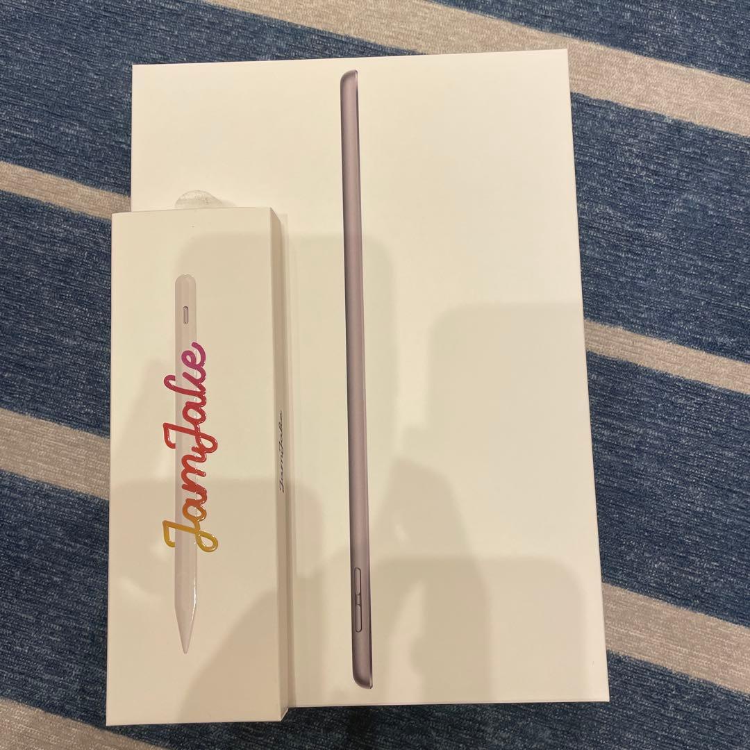 iPad第9世代 10.2インチ Wi-Fiモデルスペースグレー スタイラスペン