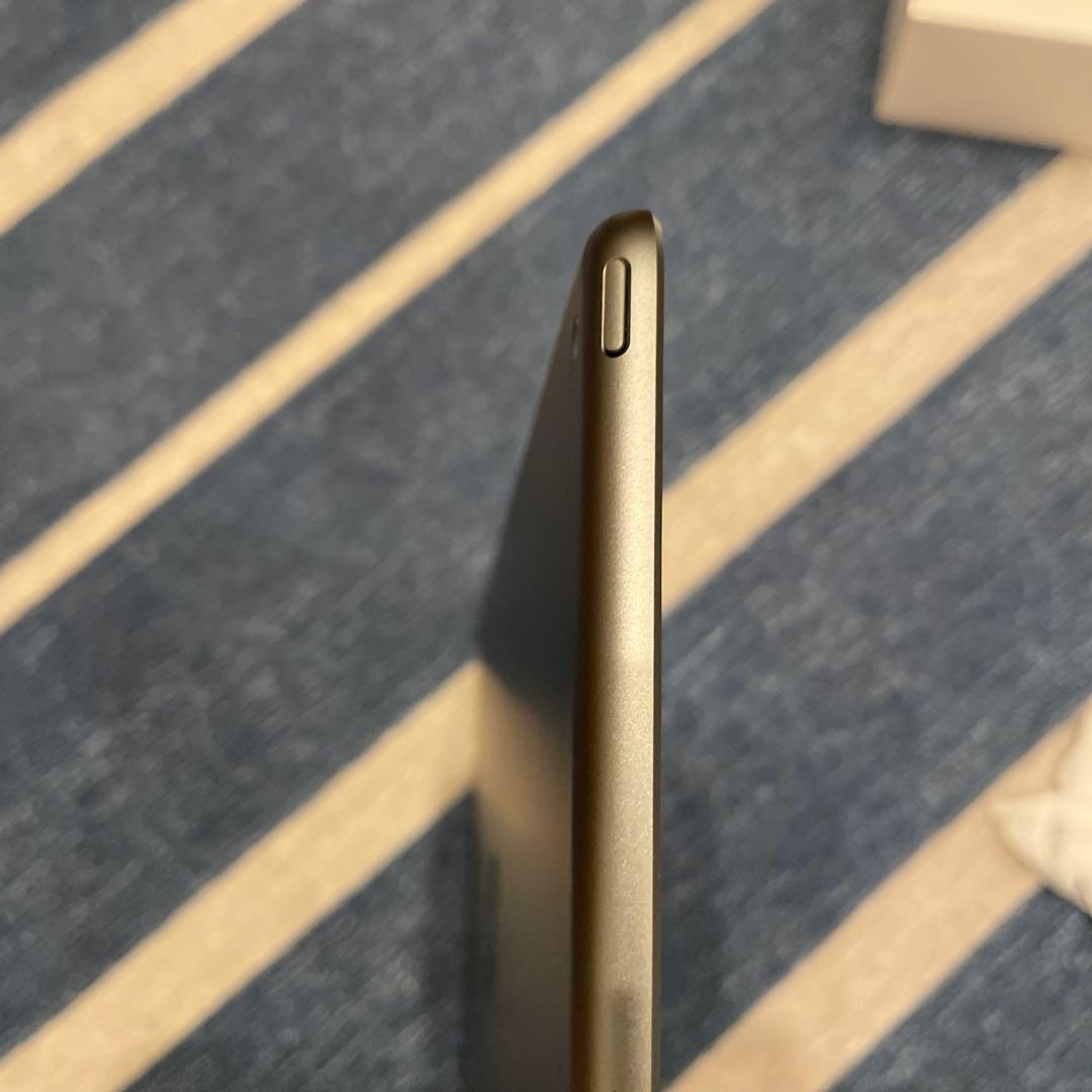 iPad第9世代 10.2インチ Wi-Fiモデルスペースグレー スタイラスペン