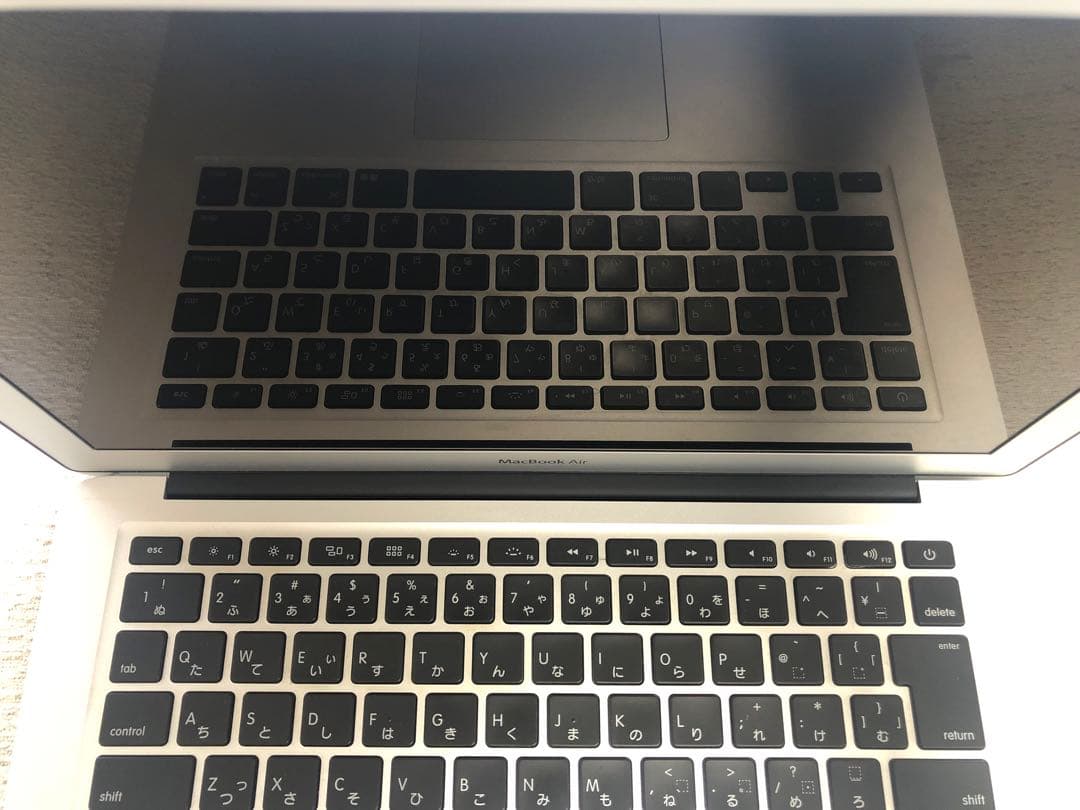 MacBook Air A1466 13インチ 動作OK 初期化済 付属品完備