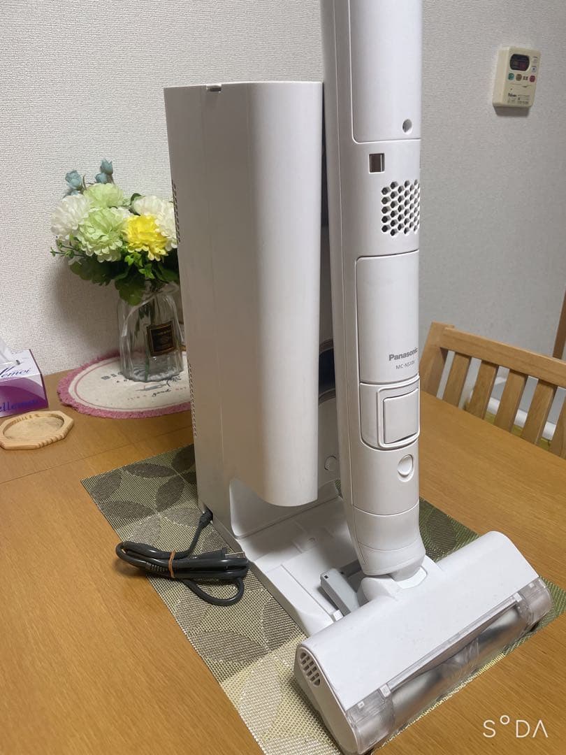 Panasonic 2021年　MC-NS10K コードレス掃除機　セパレート型