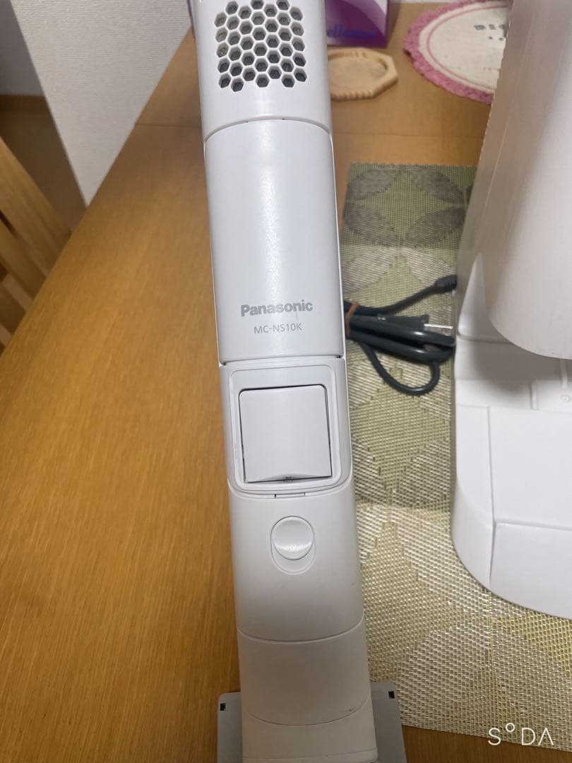 Panasonic 2021年　MC-NS10K コードレス掃除機　セパレート型