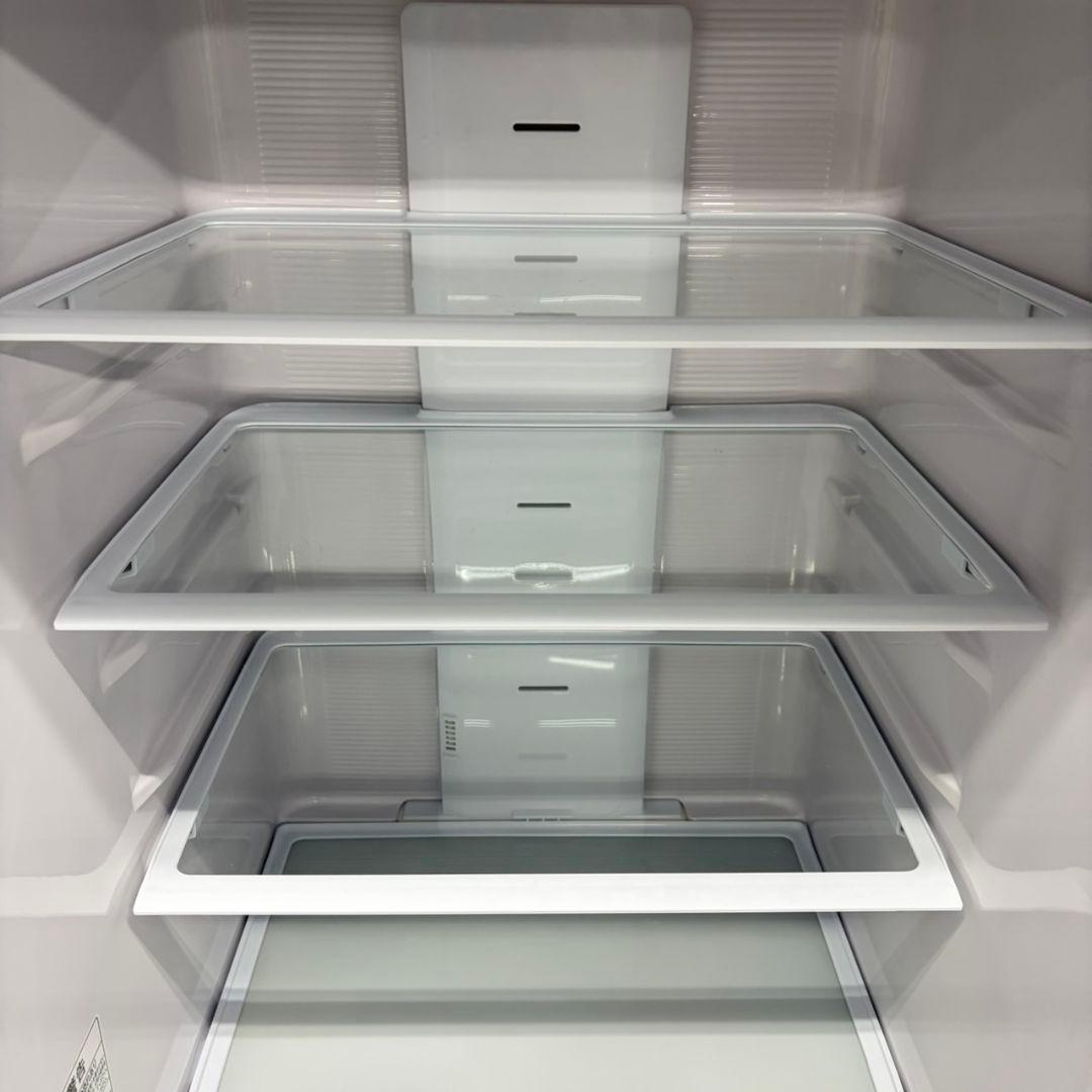 718 日立　大型冷蔵庫　300L強　小型　家庭用　自動製氷　右開き　3ドア