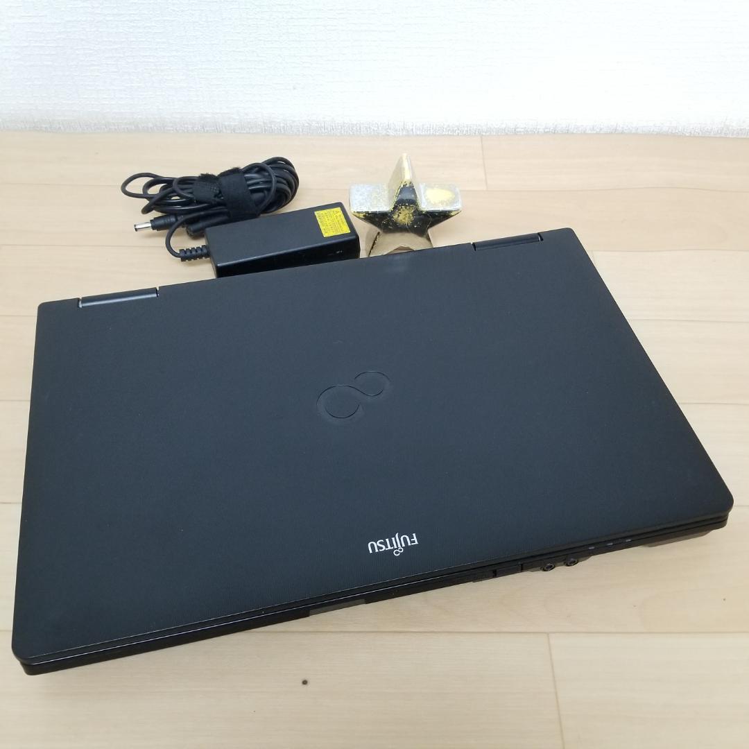 期間限定 新品SSD i5搭載 Win11ノートPC 富士通 (E2215)