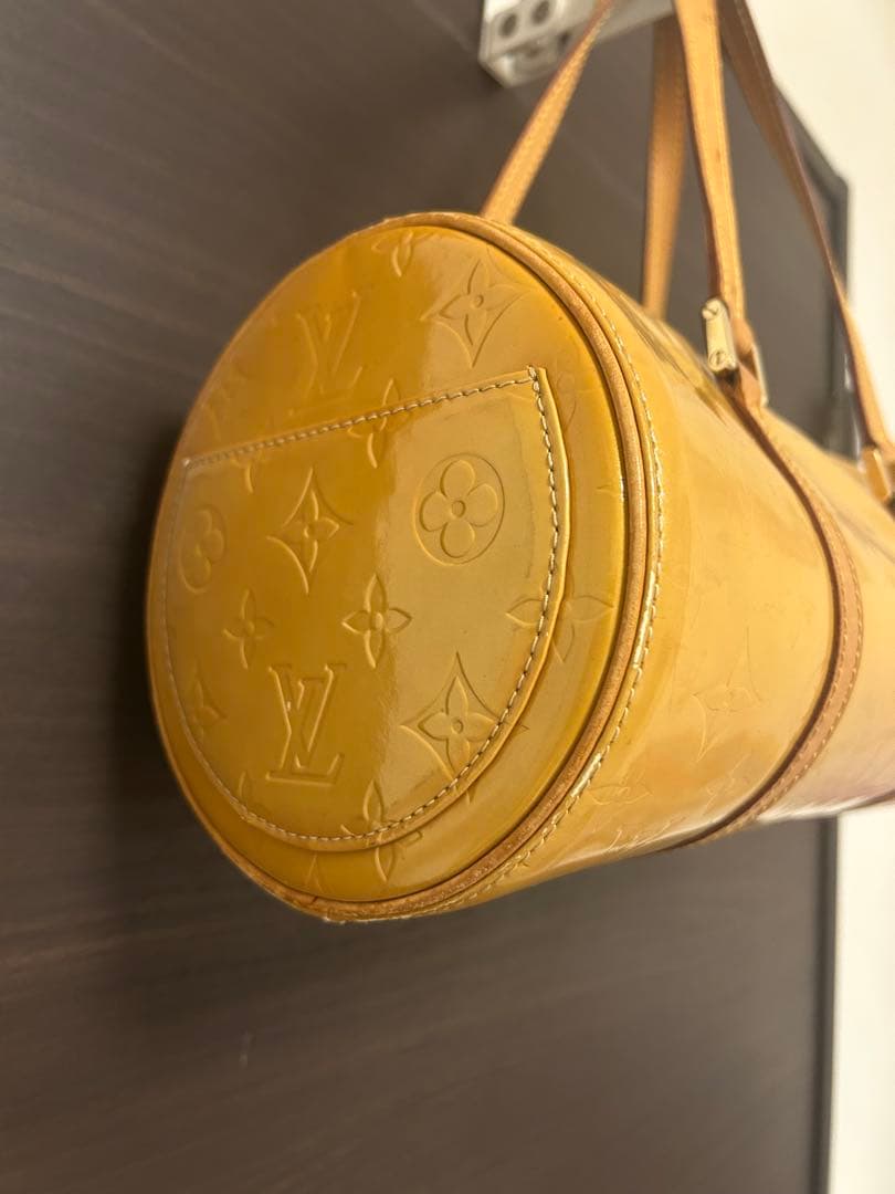 Louis Vuitton モノグラム　ヴェルニ　ベッドフォード　イエロー