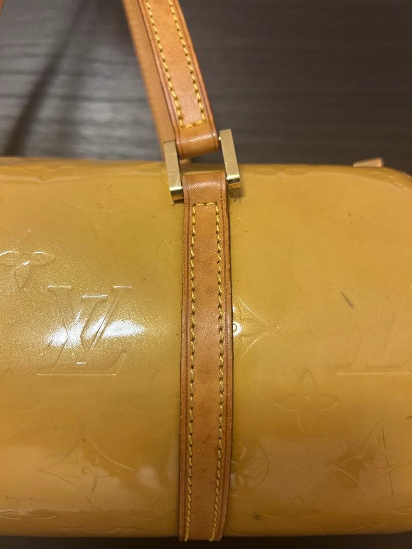 Louis Vuitton モノグラム　ヴェルニ　ベッドフォード　イエロー