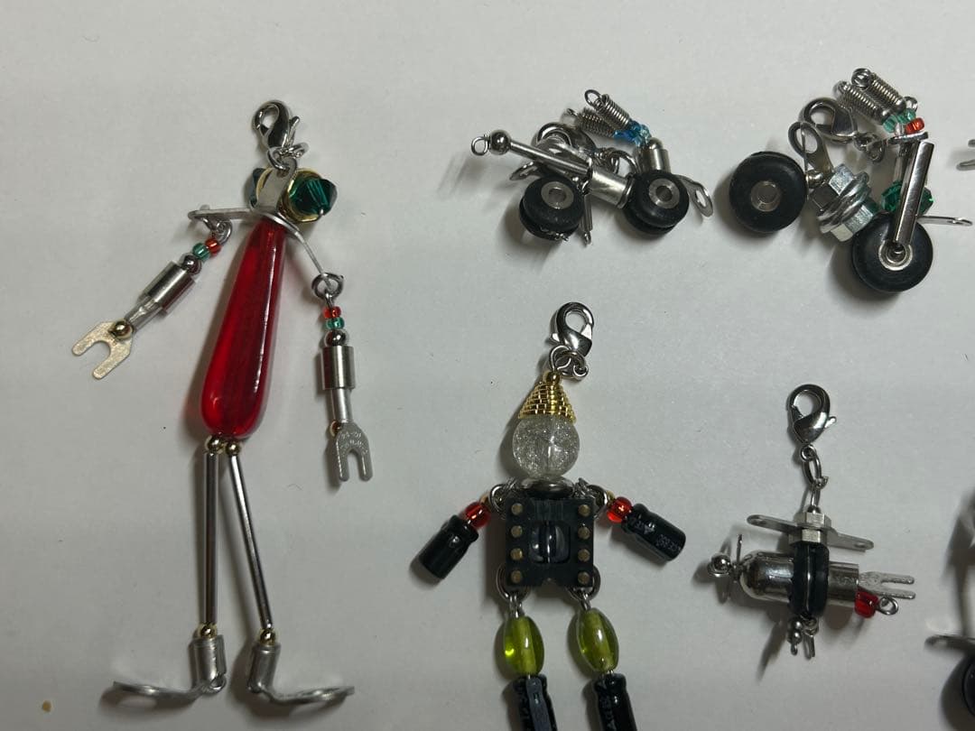 ハンドメイド ロボットチャーム まとめ売り 個性派パーツアート 全22体セット