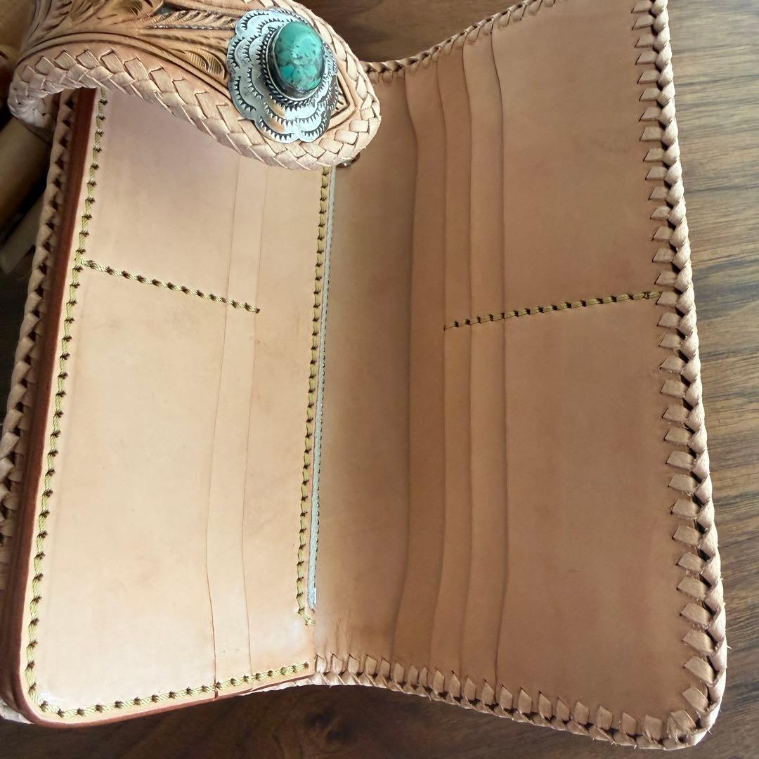 【訳アリ格安品】Carving Wallet ターコイズ本革 財布 店頭品　本物