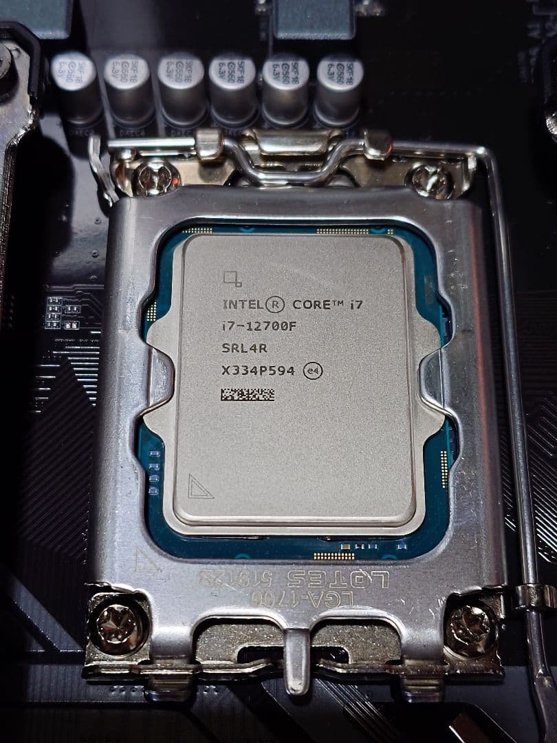 Intel CPU Core i7 12700F LGA1700【動作確認済】