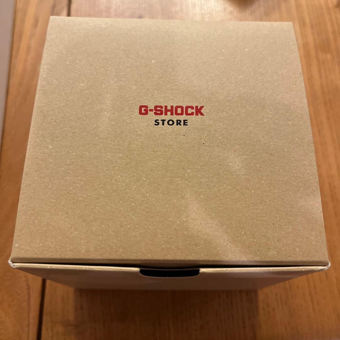 CASIO Baby-G ホワイト&ピンク腕時計（BGD-5000-4BJF）