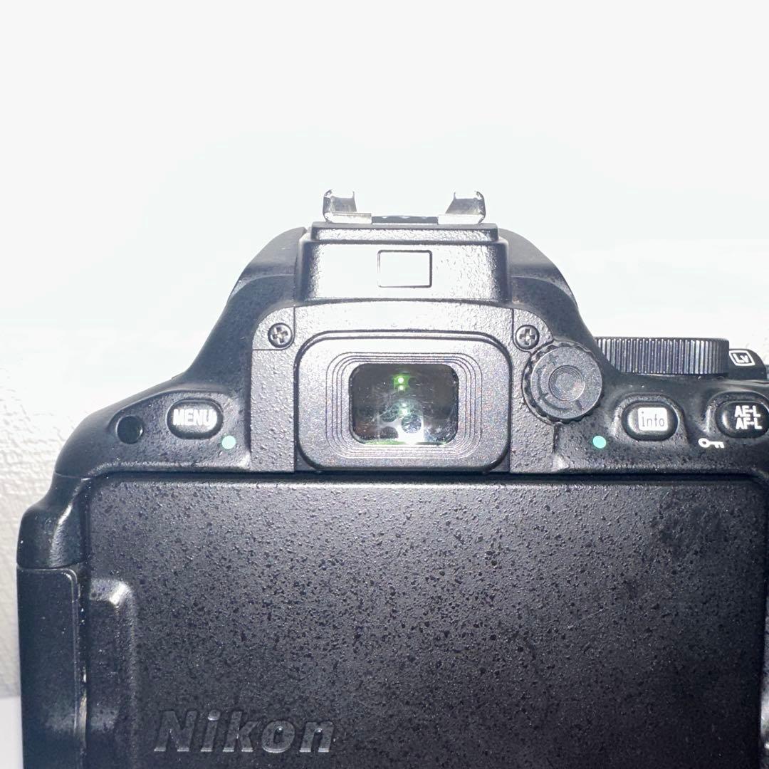 Nikon D5500 デジタル一眼レフカメラ