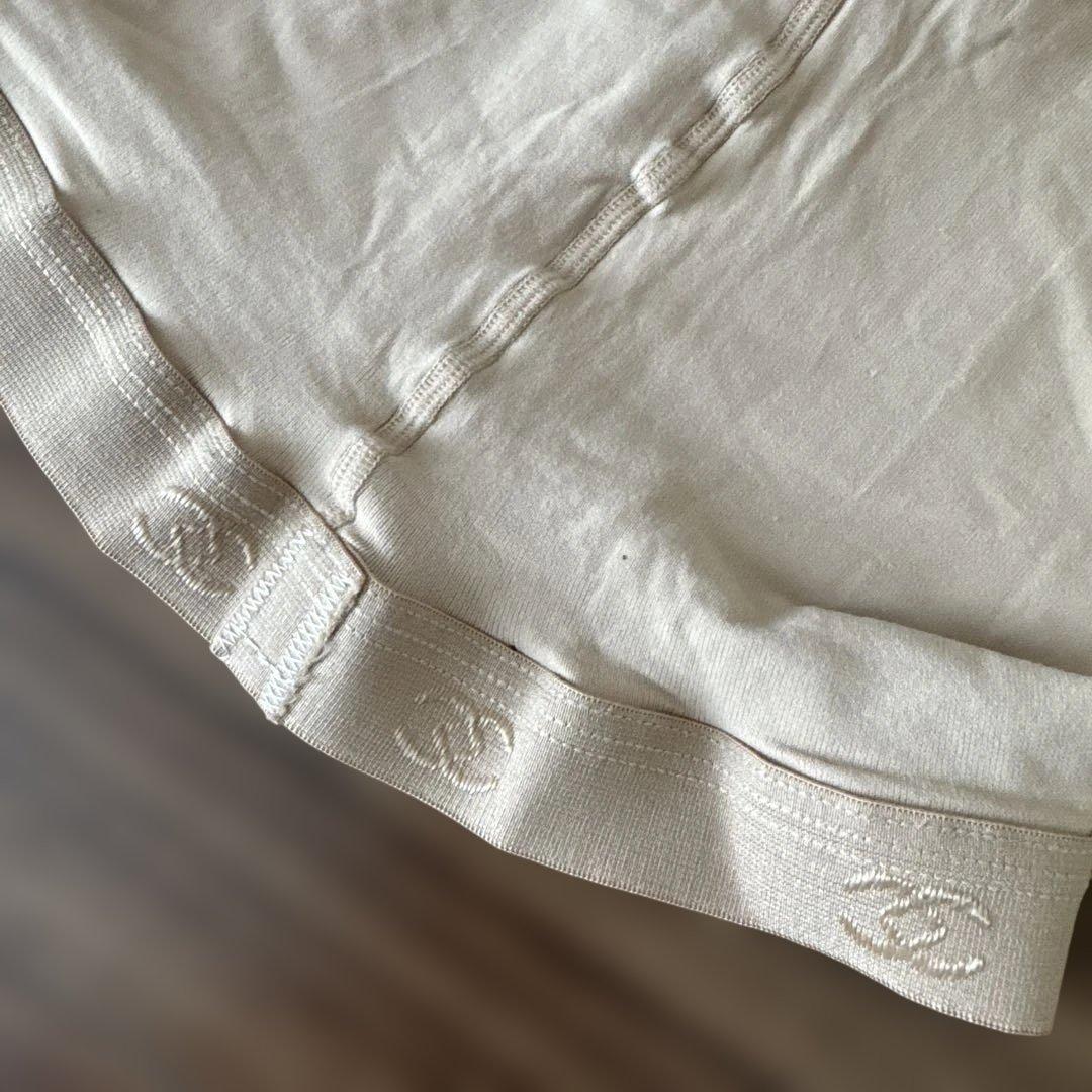 CHANELロゴプリントタイツ