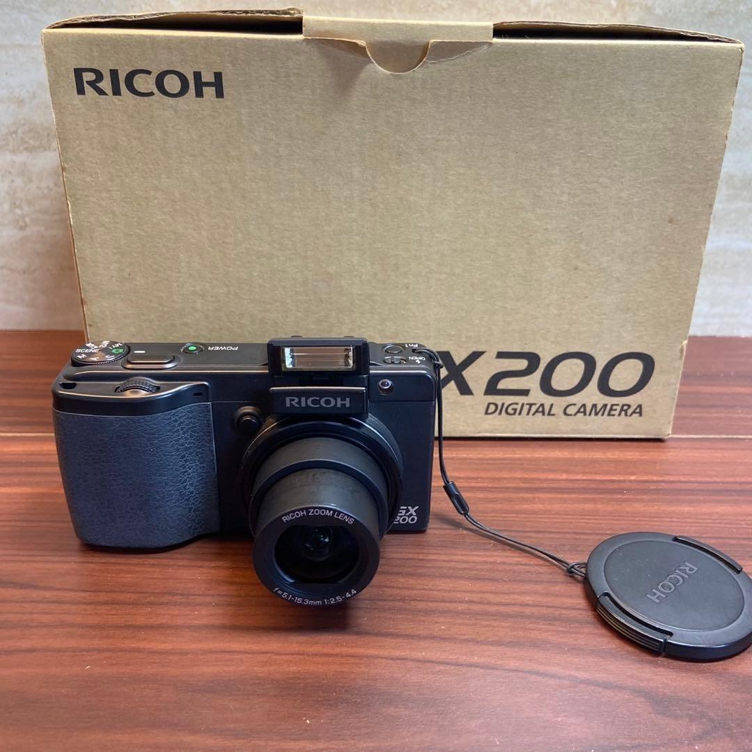 RICOH GX200 デジカメ 4944