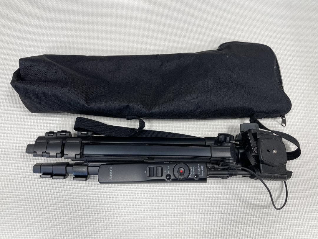 Sony HDR-CX180 ビデオカメラ・広角変換レンズ・三脚 一式