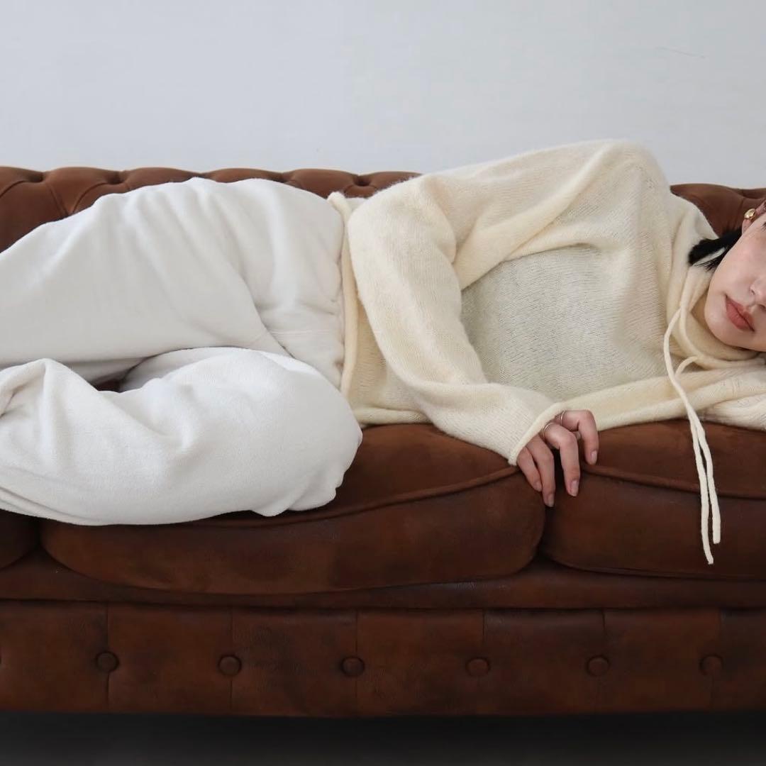 新品未使用　WIDE NECK KNIT TOP