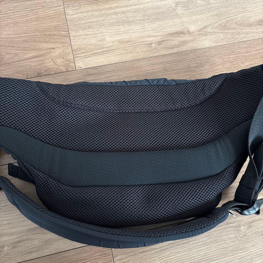 ポルバンモア　ヒップシートショルダーバッグ