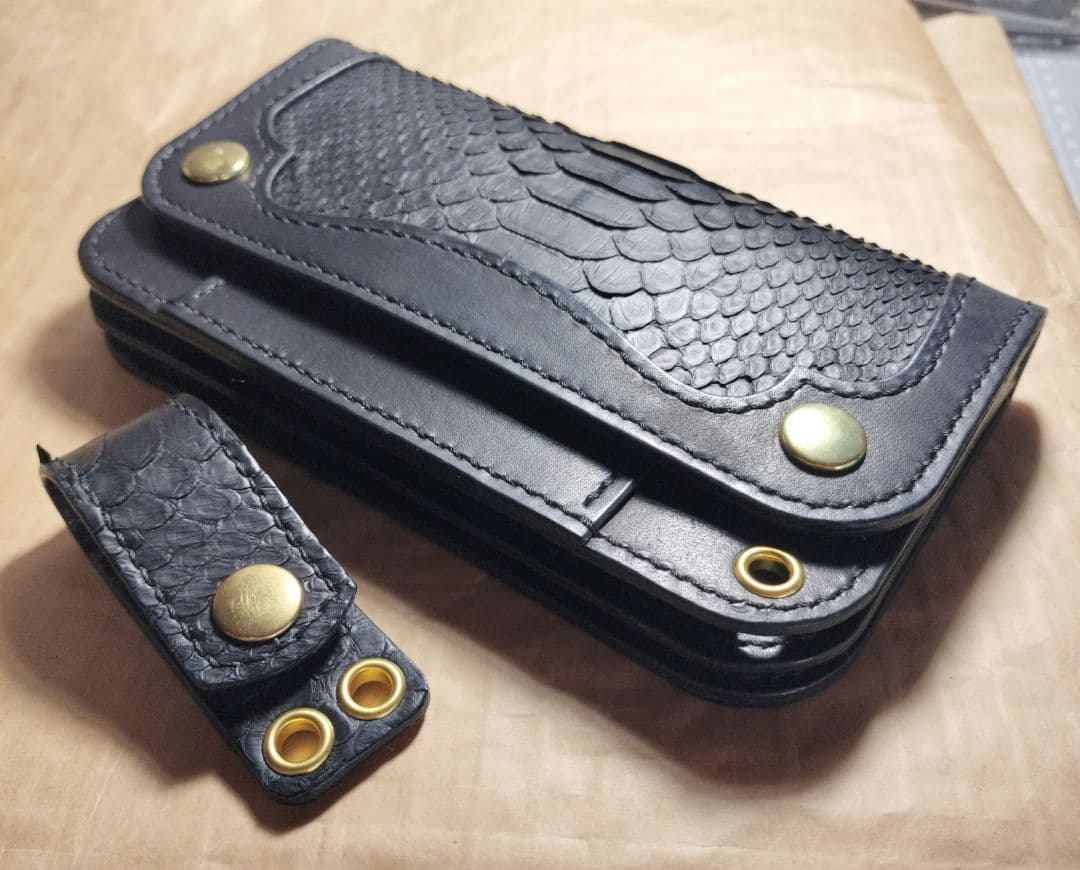 トラッカーウォレット 黒蛇