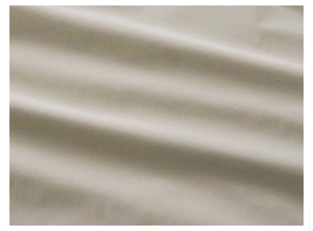 オローネ モノローグダウンコート 完売品 新品未使用 クリーム