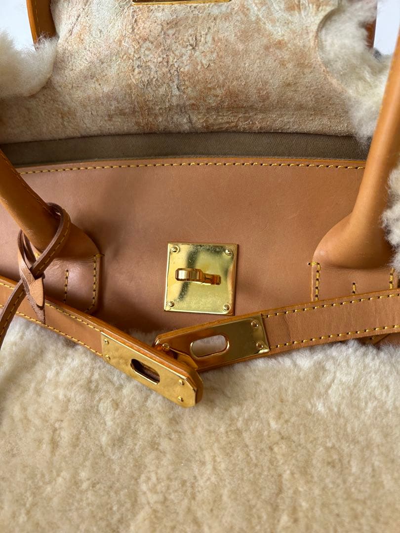 リアルムートンレザーバック