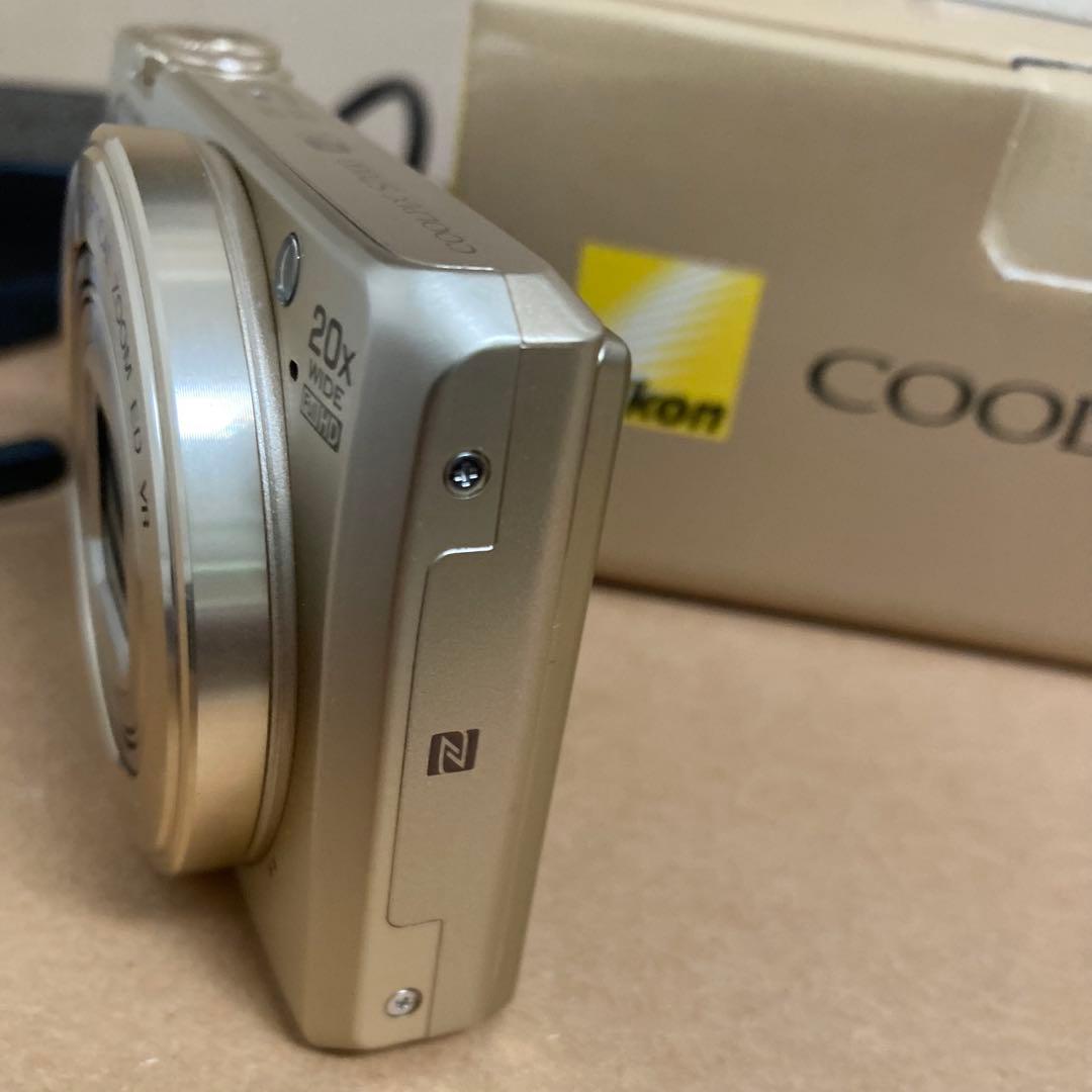 コンパクトデジタルカメラ　NIKON COOLPIX S7000 ゴールド